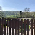 Throstles Nest, Spectacular Views, Dog Friendly * Troutbeck Bridge