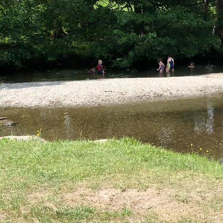 Throstles Nest, Spectacular Views, Dog Friendly * Troutbeck Bridge